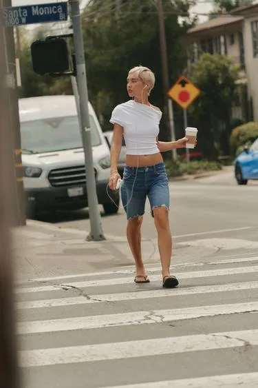 Джинсовые шорты Trf со средней посадкой