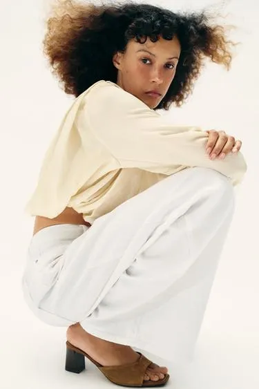 Босоножки на широком каблуке из замши- Заказать в России