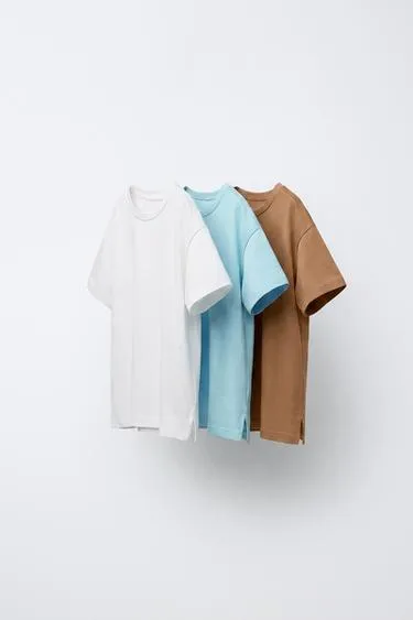 Набор из трех однотонных футболок