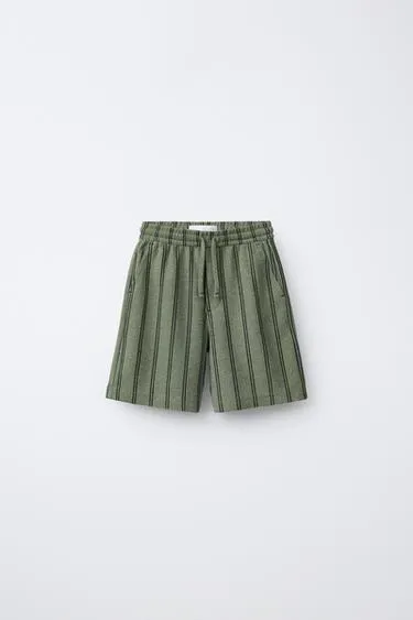 Бермуды в сельском стиле