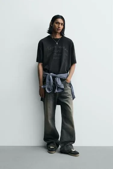 Футболка с принтом и эффектом потертости- Заказать в России