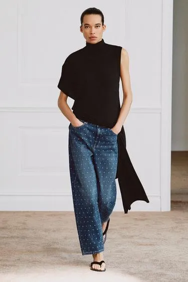 Зауженные джинсы со средней посадкой и принтом в горошек — коллекция Zara «Zw»- Заказать в России