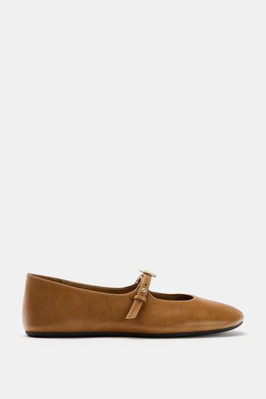 Zara Кожаные балетки с металлической деталью