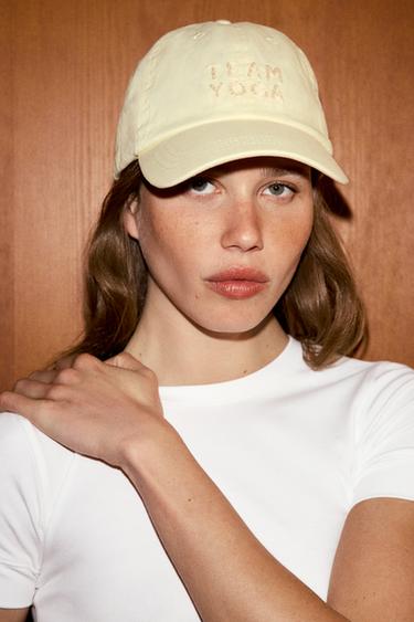 Zara Кепка из саржи с вышивкой собаки