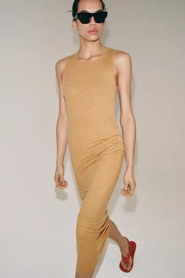 Платье миди со сборками