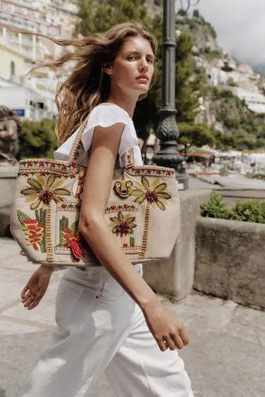 Большая сумка-шопер с бусинами