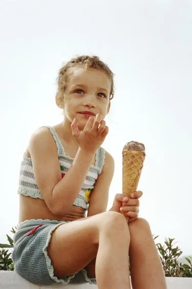 Комплект из топа и шорт из кружева кроше с фруктами (1-6 лет)