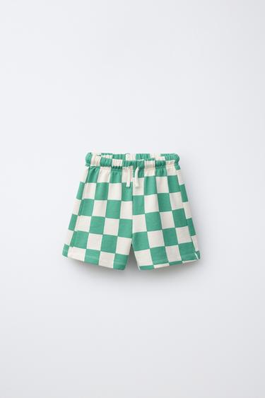 Шорты-бермуды в шахматную клетку