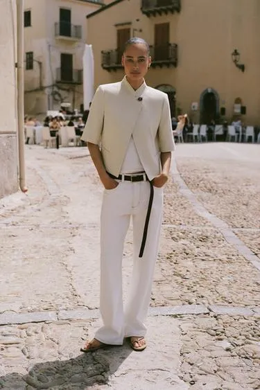 Блейзер из смесового льна с короткими рукавами- Заказать в России