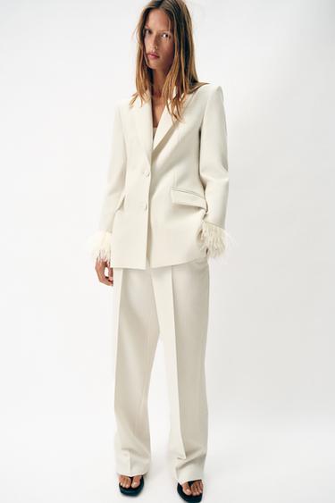 Zara Блейзер с плечами и перьями на манжетах купить с доставкой.