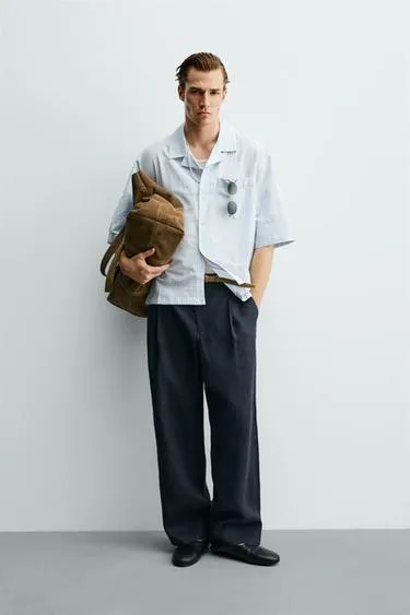 Рубашка свободного кроя с цветочной вышивкой