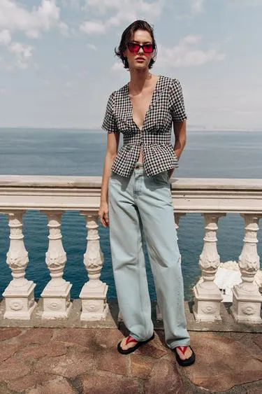 Топ в клетку виши с вышивкой вишен- Заказать в России