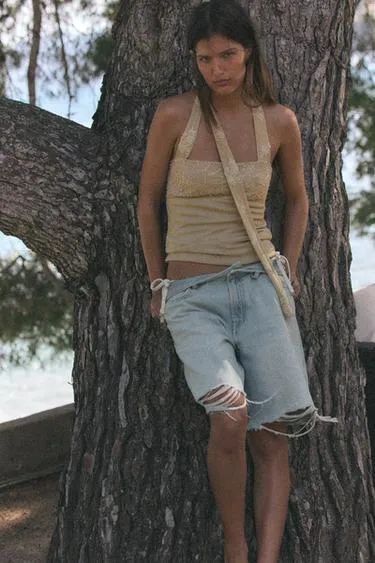 Топ халтер с вышивкой- Заказать в России