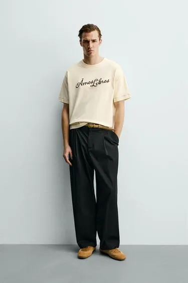 Футболка Relaxed Fit с вышитой надписью