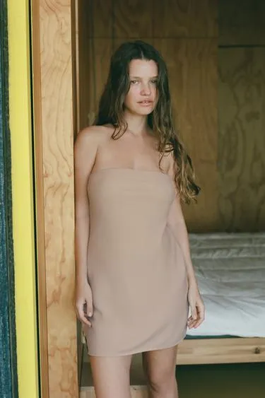 Платье-бандо на подкладке