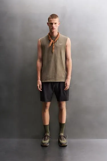 Майка с контрастным принтом- Заказать в России