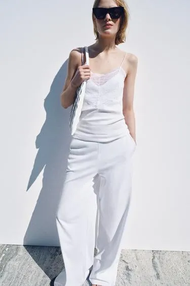 Топ в рубчик с кружевом