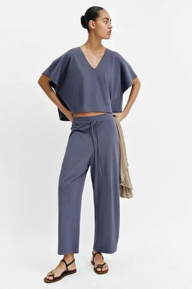 Топ в стиле рустик с рукавами-кейп