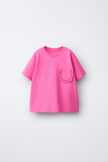 Футболка с карманом и воланами