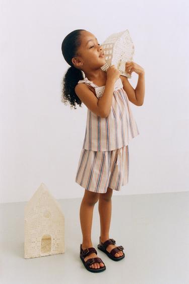 Шорты в полоску