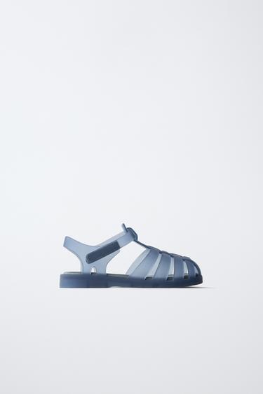 Zara Резиновые сандалии купить с доставкой.