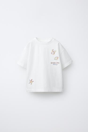 Футболка с вышивкой