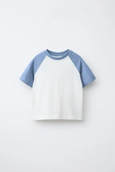 Футболка с рукавами реглан