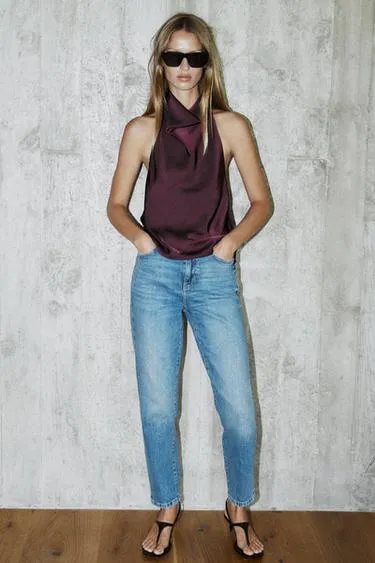 Атласный топ с горловиной халтер