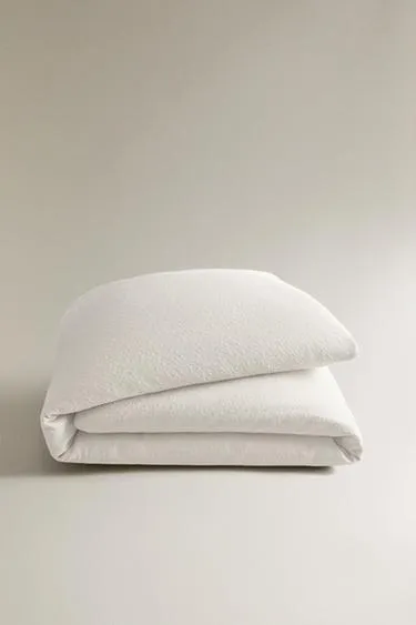 Покрывало из текстурированного жаккарда