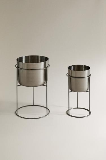 Zara Металлическая чашка на подставке купить с доставкой.