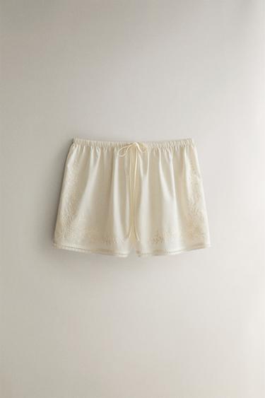 Zara Шорты из хлопка с кружевными вставками купить с доставкой.
