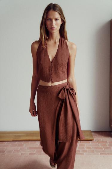 Zara Укороченный топ с горловиной халтер купить с доставкой.