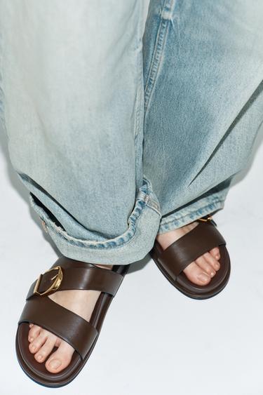 Zara Сандалии с пряжками