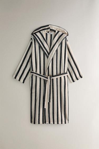 Zara Халат с геометрическим жаккардовым узором