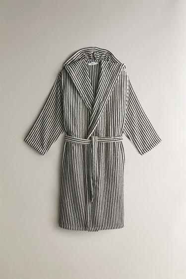 Zara Халат в полоску с капюшоном купить с доставкой.
