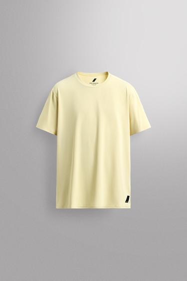 Zara Базовая спортивная футболка