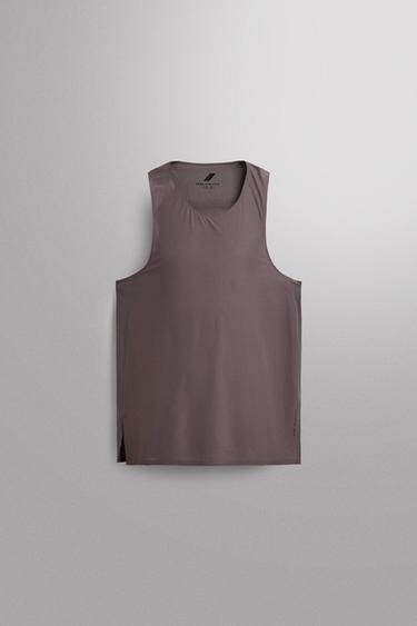 Zara Легкий спортивный топ