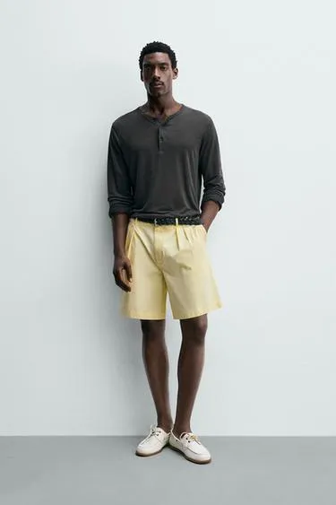 Шорты Relaxed Fit со складками