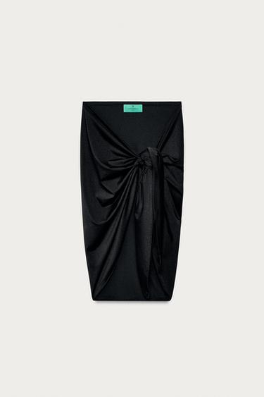 Zara Парео MARISA BERENSON X ZARA из полиамидного микса, чёрное купить с доставкой.