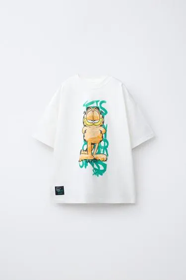 Футболка с граффити Garfield © Paws Inc