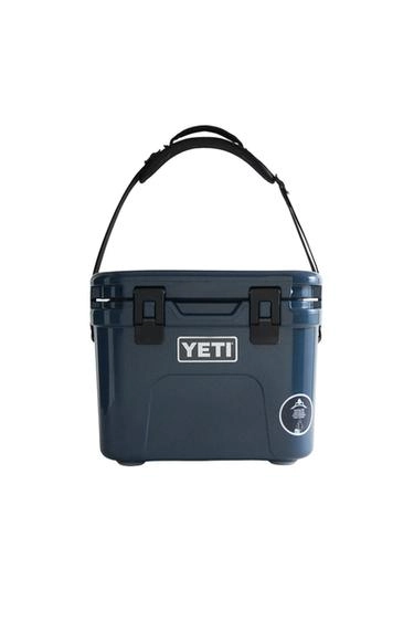 Маленький жёсткий холодильник yeti