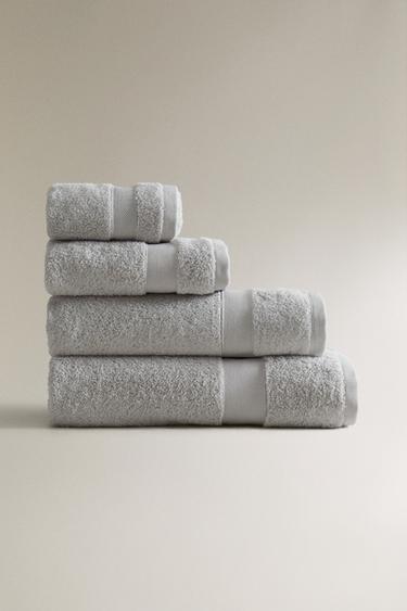 Zara Премиальное хлопковое банное полотенце (600 г/м²) купить с доставкой.