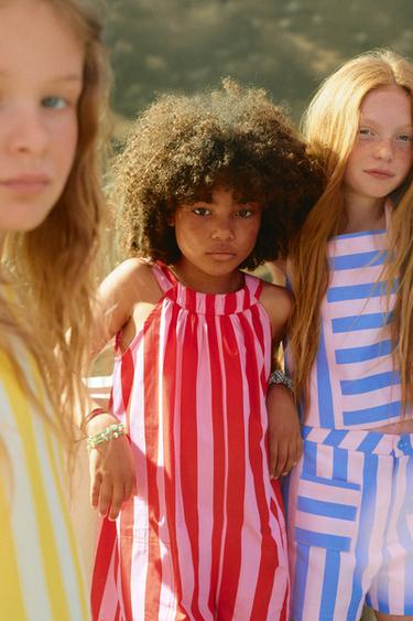 Zara Короткий комбинезон в полоску