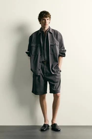Шорты Relaxed Fit с эффектом потертости