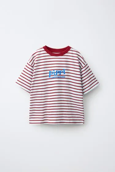 Футболка в полоску с принтом Pippi Calzaslargas © Astrid Lindgren Company- Заказать в России