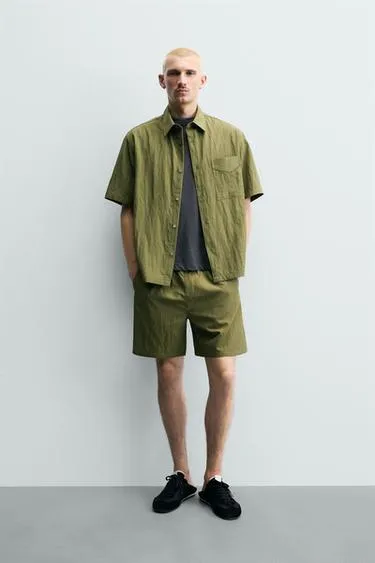 Струящиеся шорты Relaxed Fit