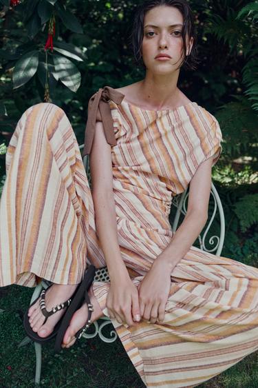 Zara Сандалии на плоской подошве с подвесками