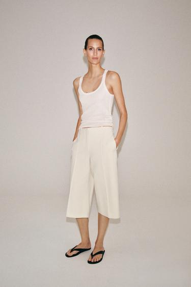 Zara Прямые шорты с защипами — коллекция ZARA «ZW»