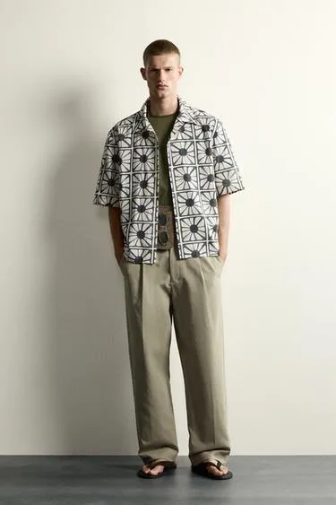 Рубашка Relaxed Fit с мозаичным принтом