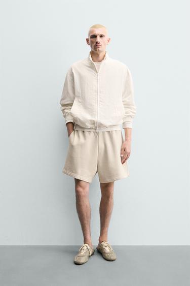 Zara Шорты-джоггеры с принтом и эффектом потертости